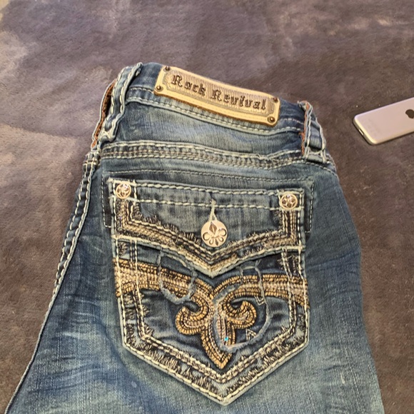 Jean - Picture 2 of 4